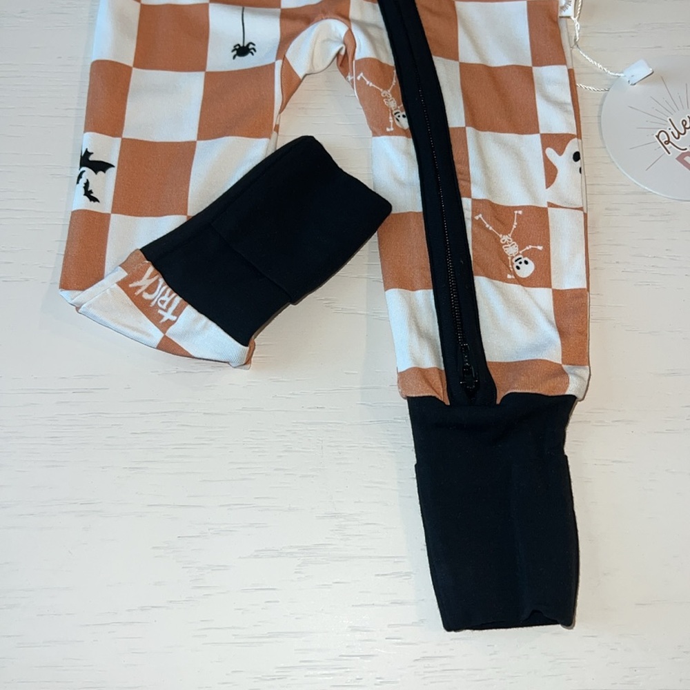 🎃 Riley & Rett Bamboo Halloween Romper 0-3 3-6 9-12 18-24 months - Picture 4 of 5